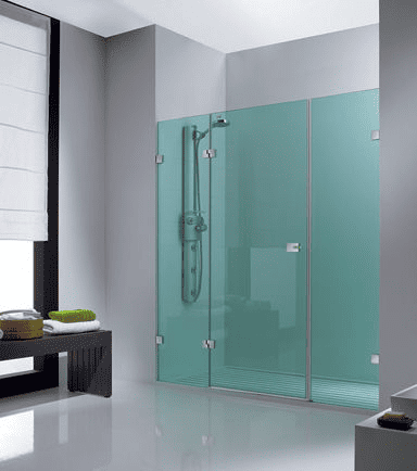 Mamparas de baño en tono azules claros